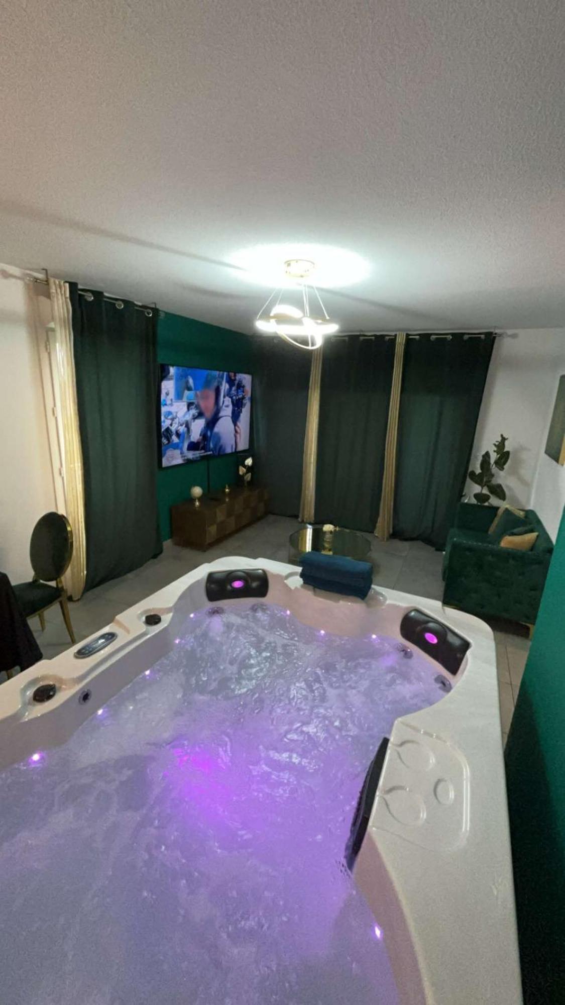 Suite Jacuzzi "Spa Privatif " Appartement Jacuzzi Tuluza Zewnętrze zdjęcie
